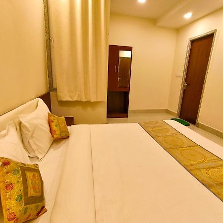Hotel Veer Palace Near Udaipole Udaipur Esterno foto