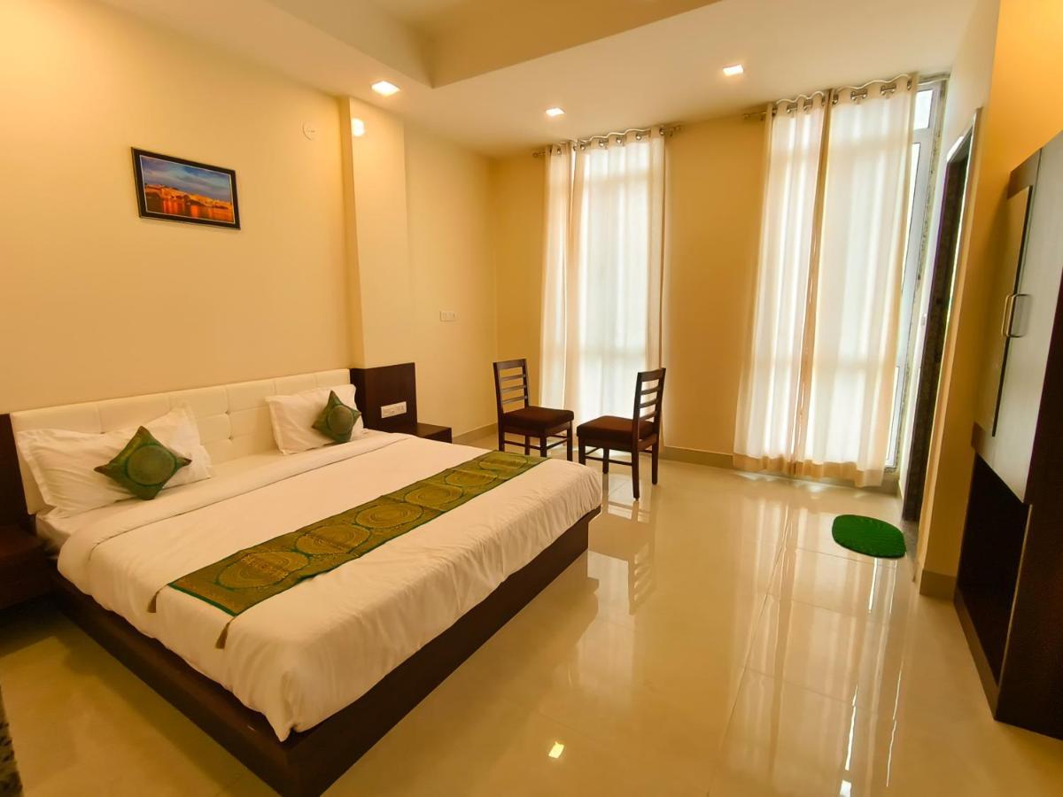 Hotel Veer Palace Near Udaipole Udaipur Esterno foto