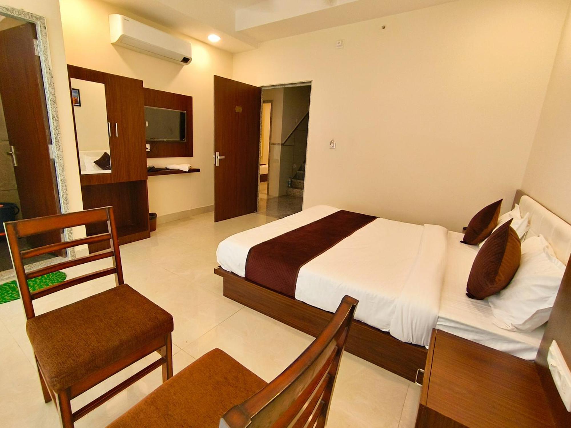 Hotel Veer Palace Near Udaipole Udaipur Esterno foto